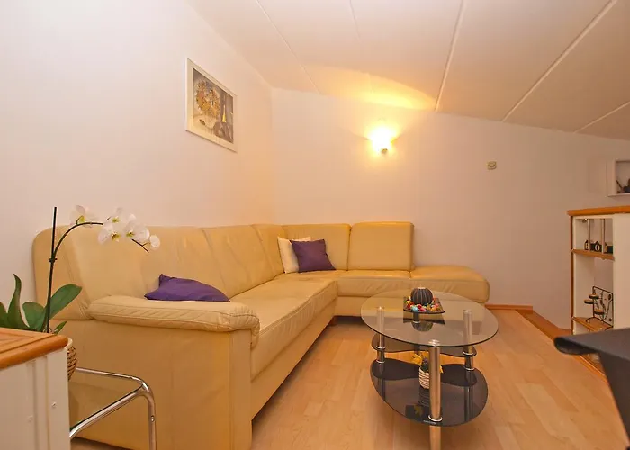 Doris 1558 * Пула